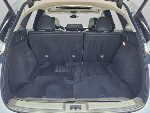 Certified 2024 INFINITI QX50 Luxe w/ Accent Package image 31