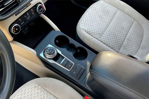 Used 2021 Ford Escape SE image 17
