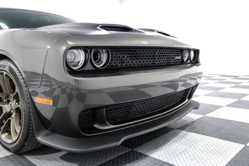 Used 2023 Dodge Challenger SRT Hellcat image 2