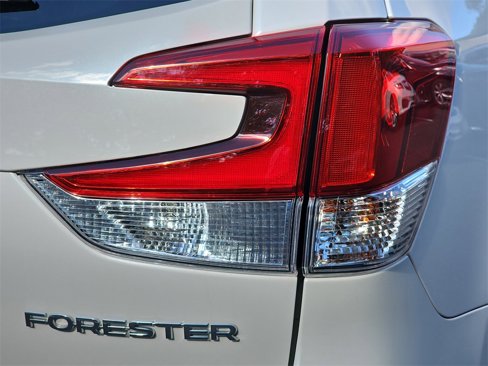 Used 2022 Subaru Forester Premium image 36