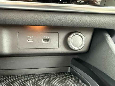 Certified 2021 Nissan Rogue SV w/ Premium Package image 38