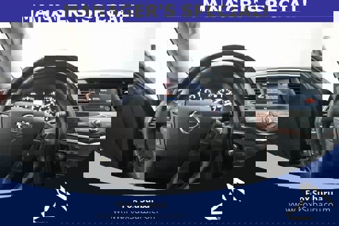 Used 2019 Nissan Armada SL image 4