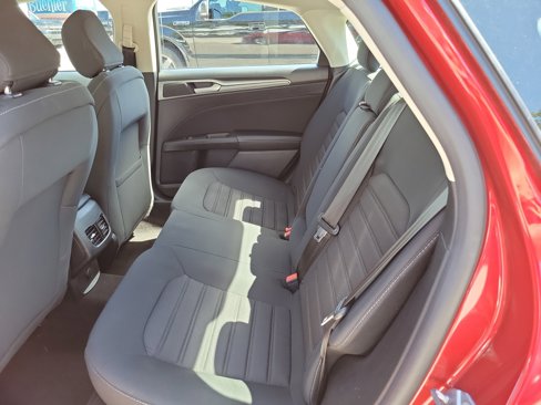 Certified 2020 Ford Fusion SE image 25