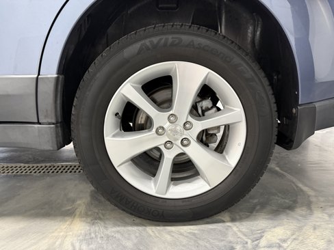 Used 2013 Subaru Outback 3.6R Limited w/ Moonroof Pkg image 28