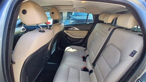 Used 2018 INFINITI QX30 Premium w/ Navigation Package image 18