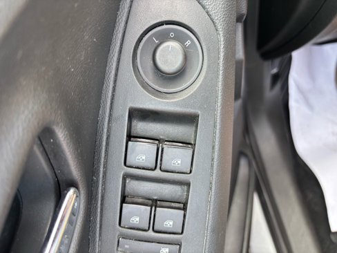 Used 2020 Chevrolet Trax LT image 39