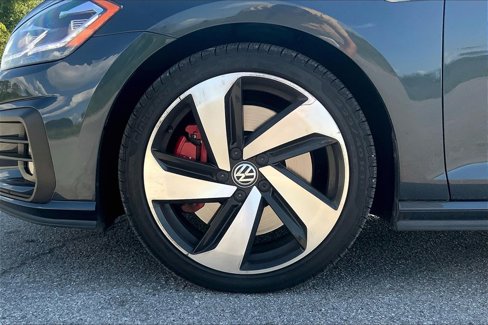 Used 2020 Volkswagen GTI SE image 10