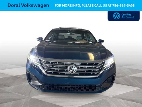 Certified 2021 Volkswagen Passat 2.0T R-Line image 3
