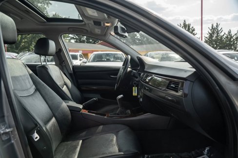Used 2011 BMW 328i xDrive Sedan w/ Premium Pkg image 11