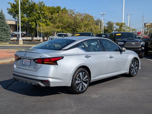 Used 2019 Nissan Altima 2.5 SV image 7