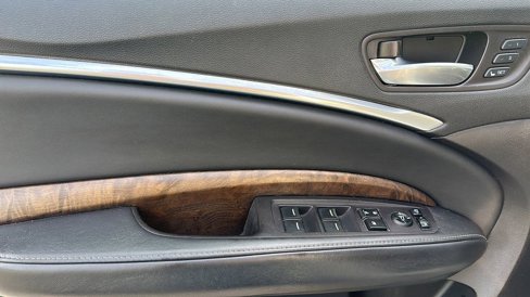 Used 2017 Acura MDX SH-AWD w/ Advance Package image 13