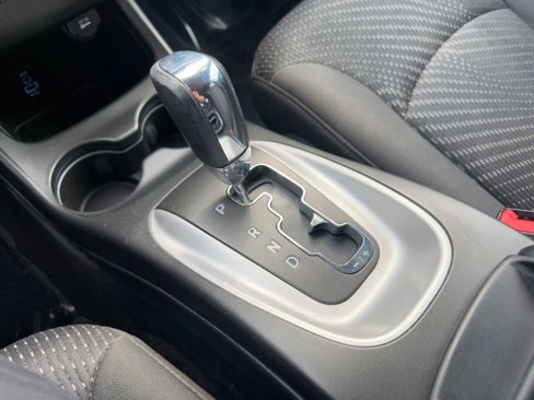 Used 2017 Dodge Journey SE image 29