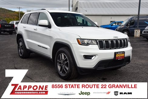Used 2019 Jeep Grand Cherokee Laredo w/ 18" Wheel & 8.4" Radio Group image 1