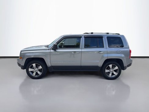 Used 2016 Jeep Patriot High Altitude image 5