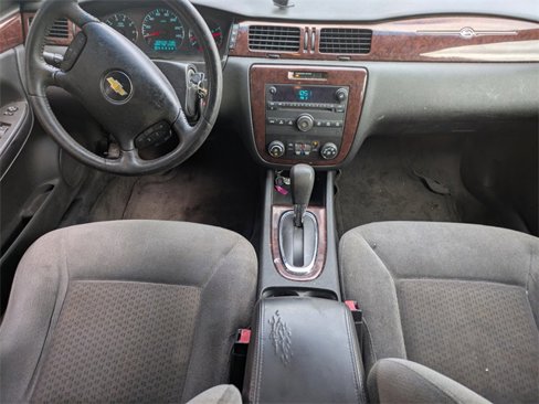Used 2010 Chevrolet Impala LT image 13