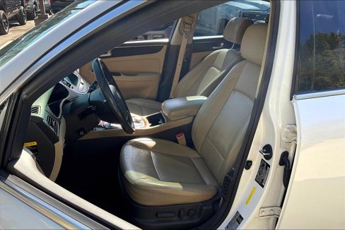 Used 2013 Hyundai Genesis 3.8 w/ Technology Pkg image 22