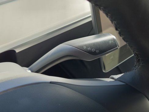 Used 2022 Tesla Model Y Performance image 18