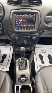 Used 2020 Jeep Renegade Limited w/ UConnect 8.4 Nav Group image 18