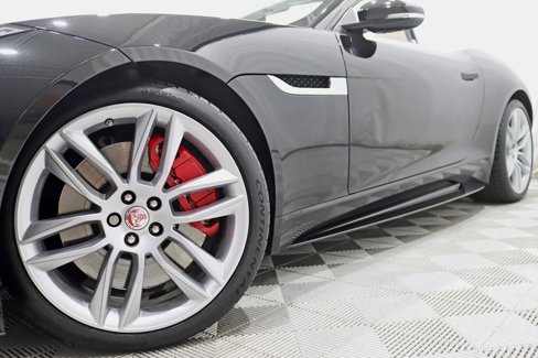 Used 2016 Jaguar F-TYPE R w/ Suedecloth Interior Pack image 6