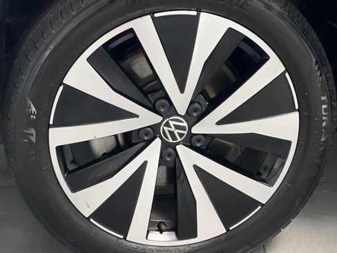 Used 2024 Volkswagen Taos SE image 66