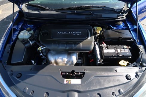 Used 2016 Chrysler 200 Limited w/ Convenience Group image 12
