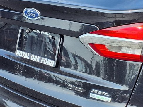 Used 2019 Ford Fusion SEL image 13
