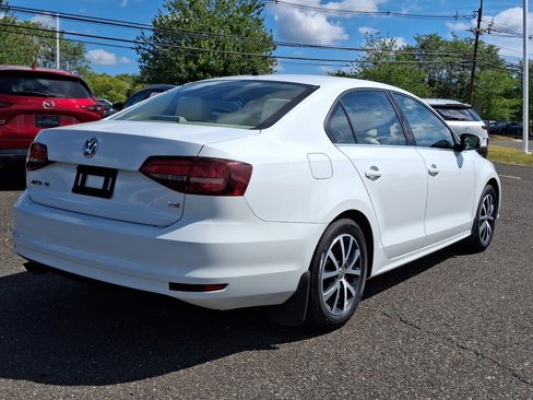 Used 2017 Volkswagen Jetta SE image 6