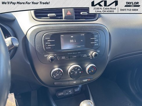 Used 2016 Kia Soul + image 16