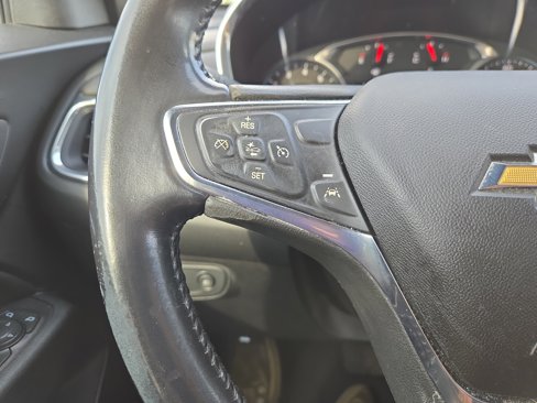 Used 2020 Chevrolet Equinox LT image 18