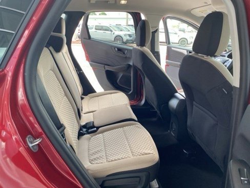 Certified 2022 Ford Escape SE image 15
