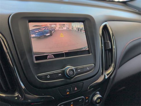 Used 2022 Chevrolet Equinox RS image 11