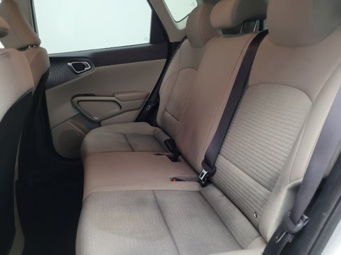 Used 2021 Kia Soul S image 18