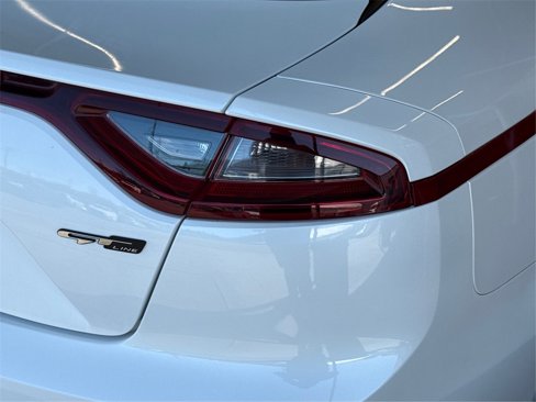 Used 2020 Kia Stinger GT-Line image 17