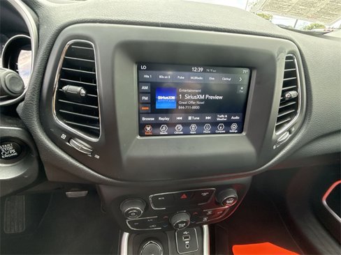 Used 2019 Jeep Compass Latitude image 11