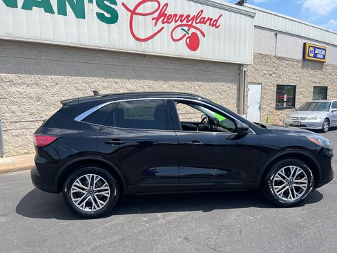 Used 2021 Ford Escape SEL image 9