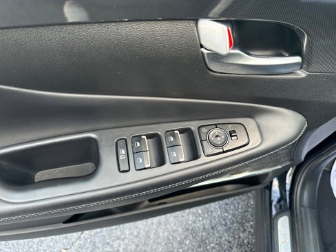 Used 2021 Hyundai Santa Fe SEL w/ Convenience + Premium Package image 18