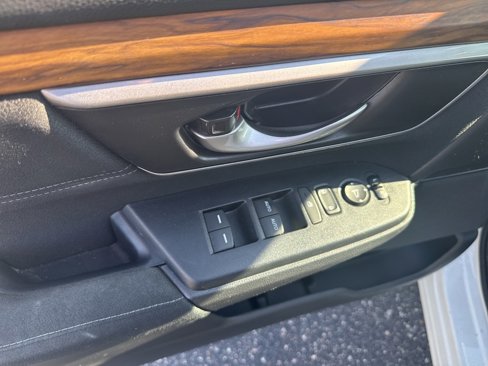 Used 2018 Honda CR-V EX image 9