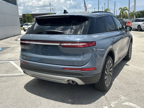 New 2025 Lincoln Corsair Reserve image 7