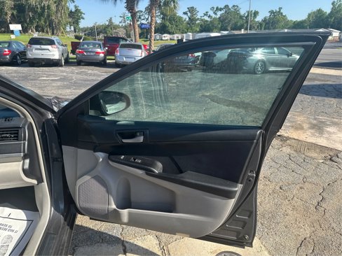 Used 2012 Toyota Camry LE image 21