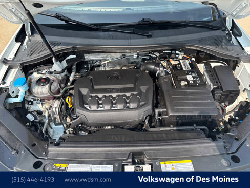 Used 2021 Volkswagen Tiguan SE image 9