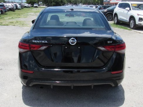 Used 2023 Nissan Sentra SV image 5