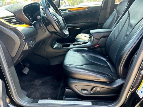 Used 2017 Lincoln MKC Select w/ Select Plus Package image 6