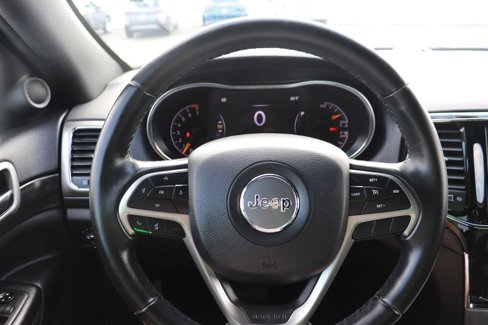 Used 2020 Jeep Grand Cherokee Laredo w/ Laredo X Package image 17