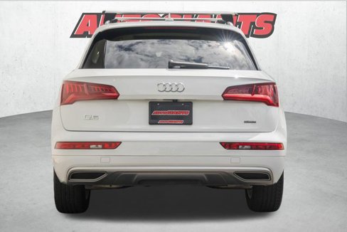 Used 2019 Audi Q5 2.0T Premium w/ Convenience Package image 9