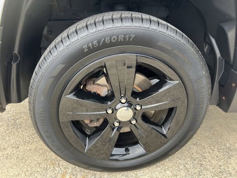Used 2016 Jeep Patriot High Altitude image 7