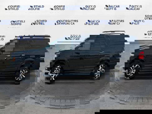 Used 2017 Ford Expedition EL XLT image 3