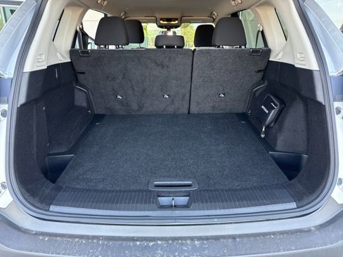 Used 2023 Nissan Rogue SV image 23