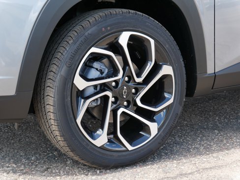 New 2025 Chevrolet Trax RS w/ Sunroof Package image 9