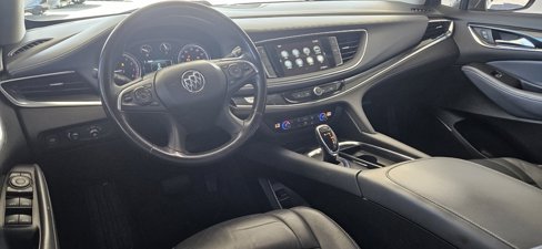 Used 2018 Buick Enclave Essence image 16