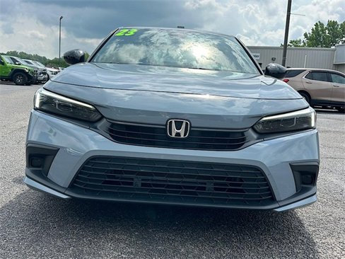 Used 2023 Honda Civic Sport image 2